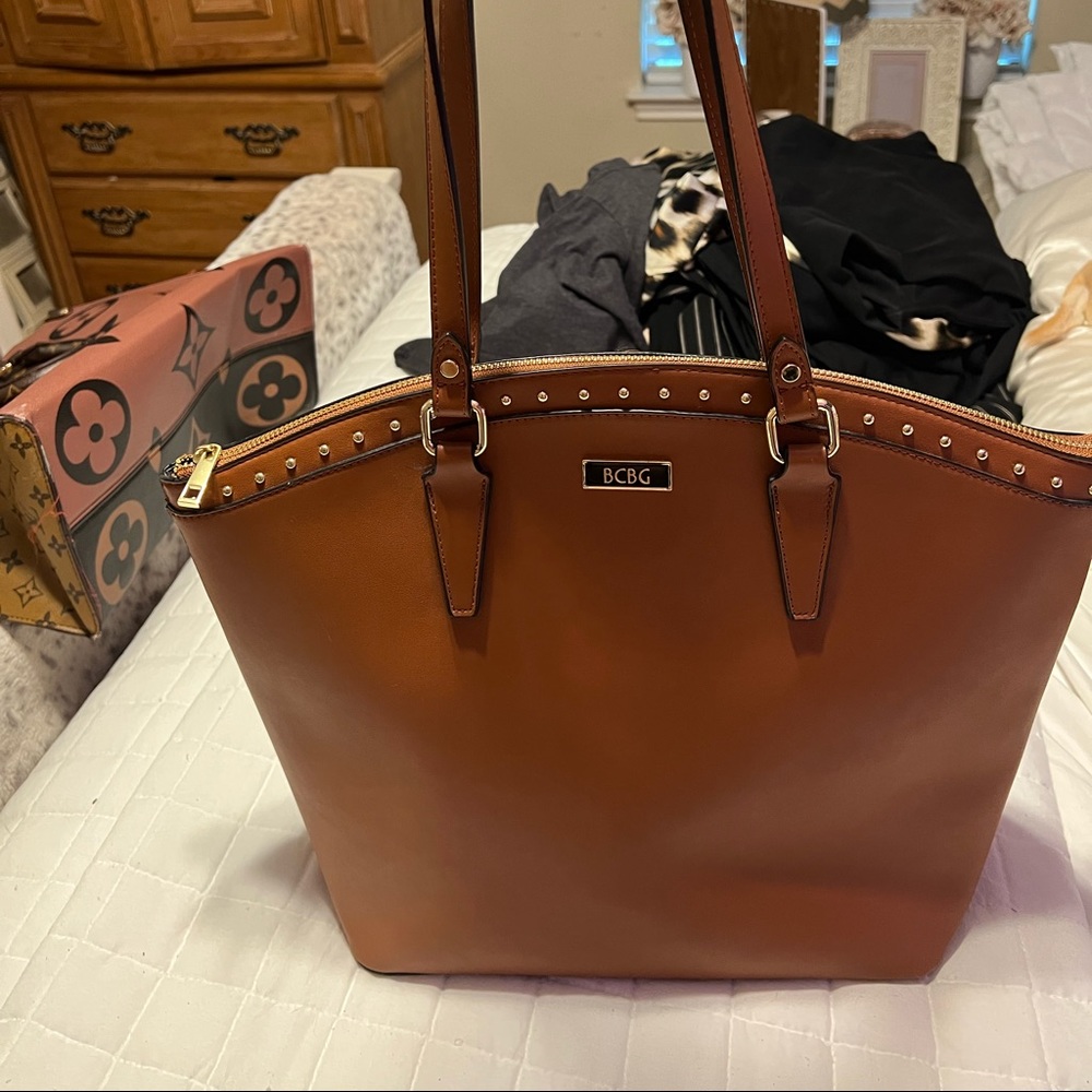 BCBG TOTE